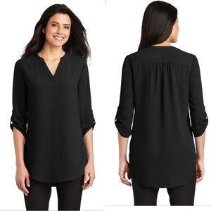 Port Authority 3/4 Sleeve V-Neck Tunic Blouse in Black Size M